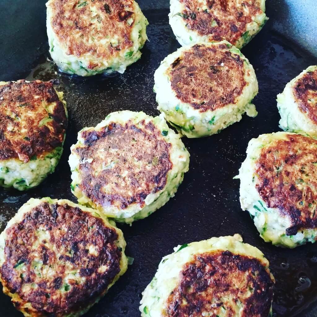 Squashfrikadeller på panden